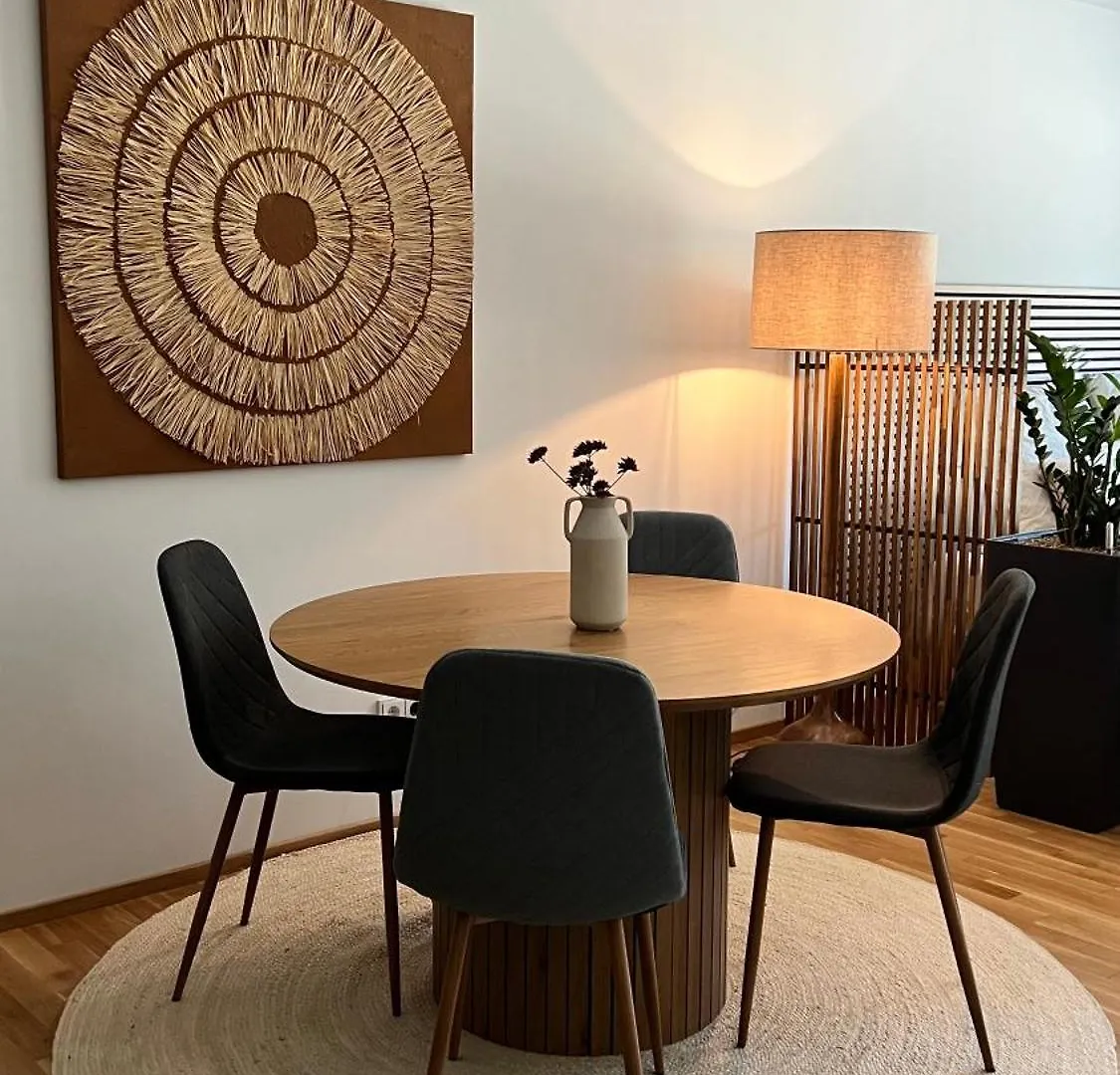 Apartment Elegant Studio By The Elbe In Central Dresden Germany